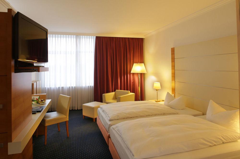 Hotel La Strada Kassel Buitenkant foto